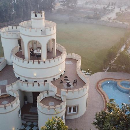 Stayvista'S Mystic Castle With Terrace, Swimming Pool, Lawn With Gazebo ชัยปุระ ภายนอก รูปภาพ