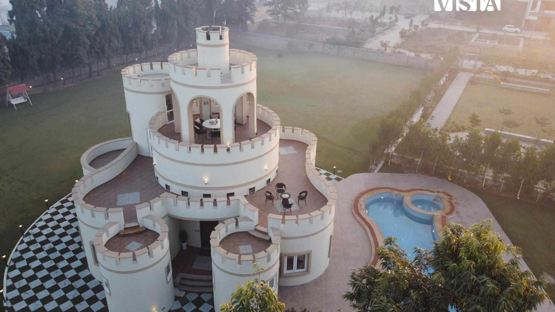 Stayvista'S Mystic Castle With Terrace, Swimming Pool, Lawn With Gazebo ชัยปุระ ภายนอก รูปภาพ
