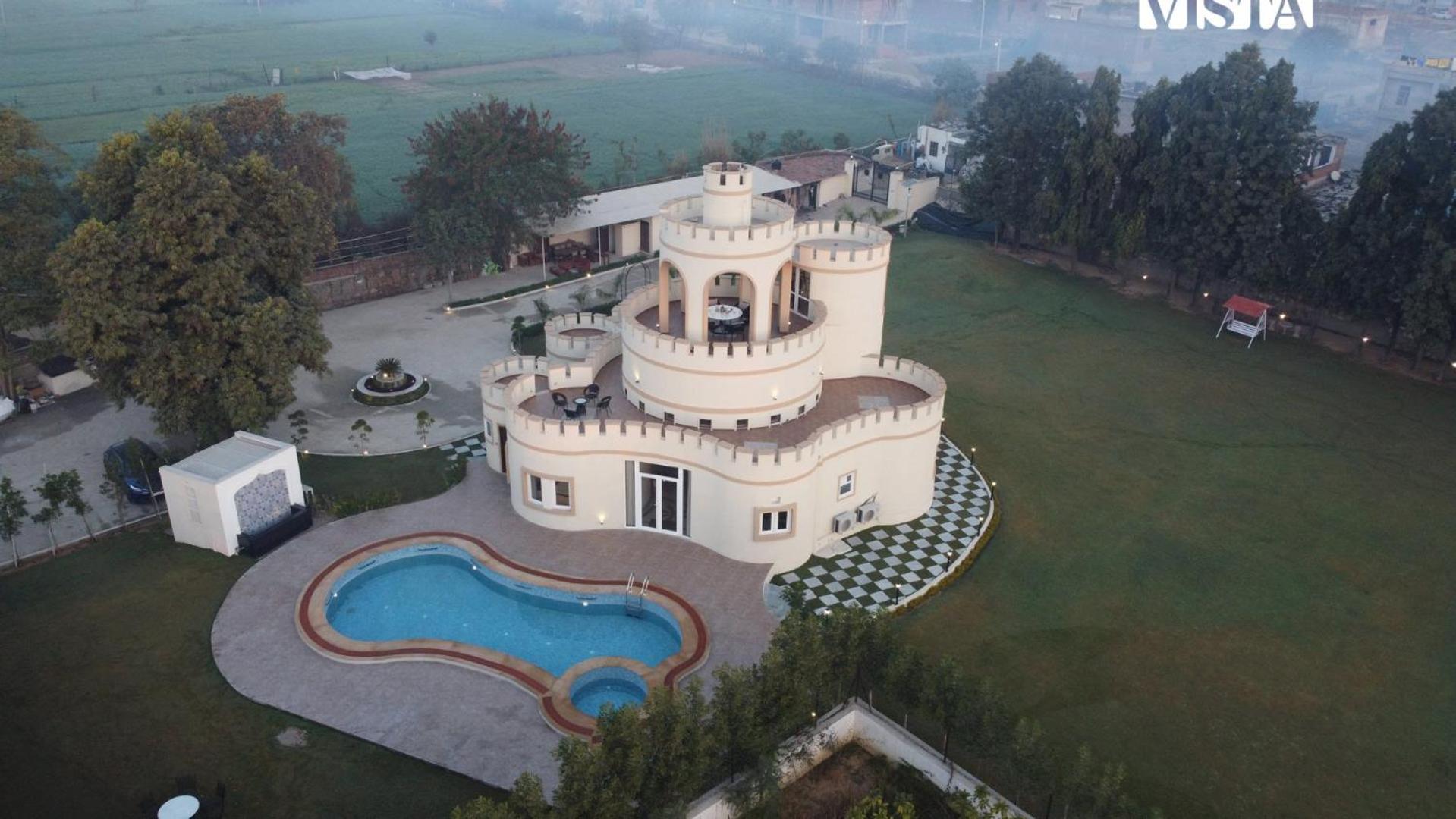 Stayvista'S Mystic Castle With Terrace, Swimming Pool, Lawn With Gazebo ชัยปุระ ภายนอก รูปภาพ